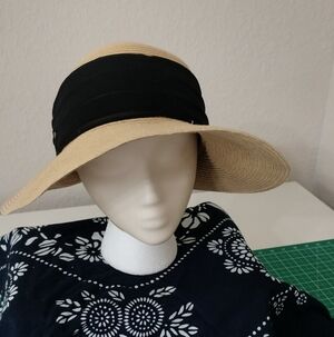 Scala Black and Tan Sun Hat